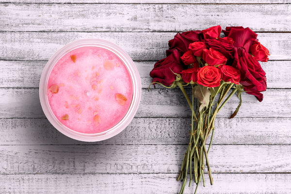 Pink Quartz candle for protection . Rose scented
